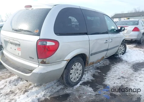 2005 Chrysler Town & Country z USA, uszkodzony, nr VIN 1C4GP45R35B437186
